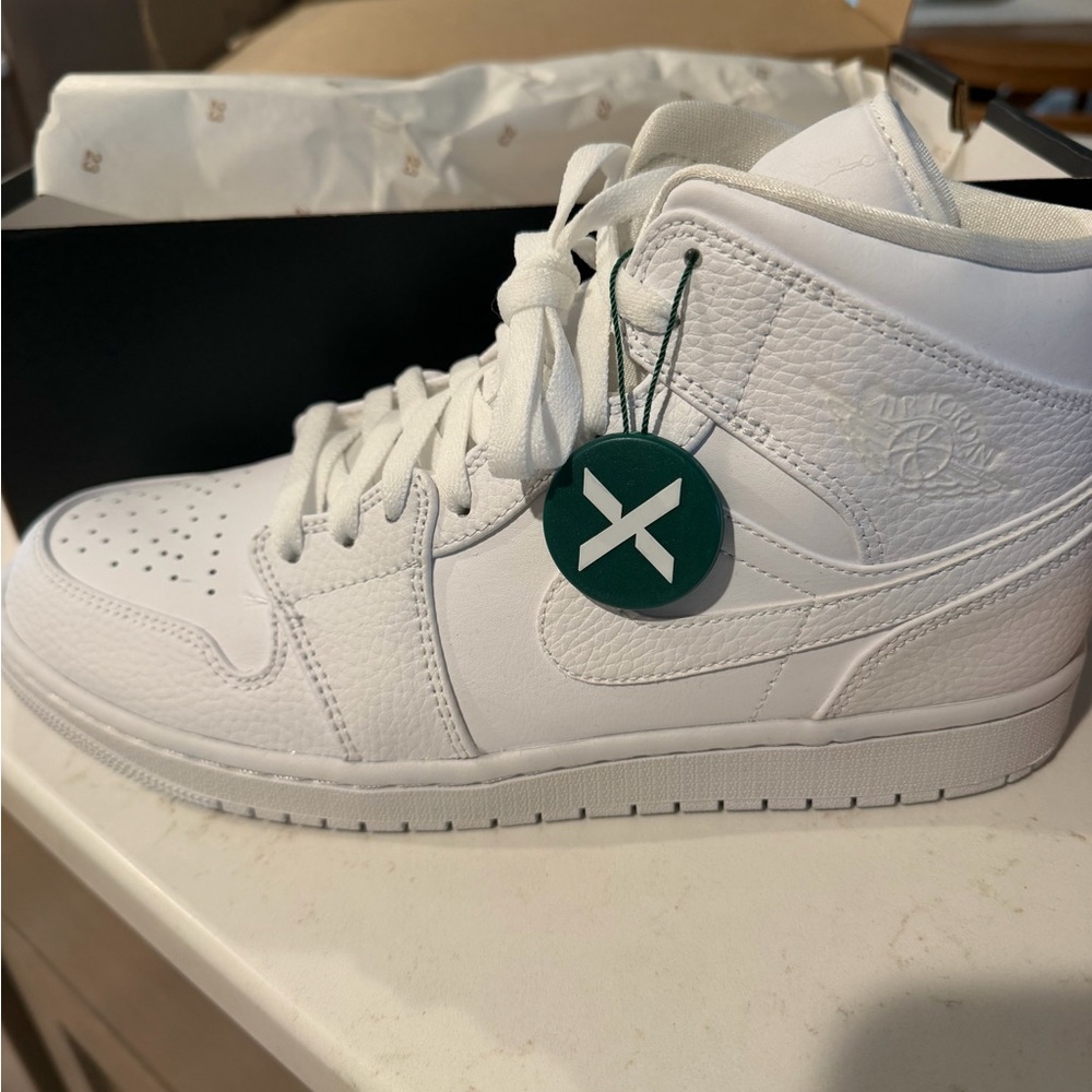AIR JORDAN 1 MID Men size 10